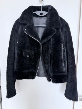 Sandro Paris Women’s Black Mouton Lambskin Fur Aviator Jacket Size 1 Small